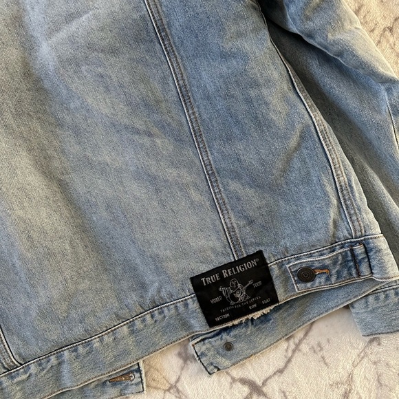 True Religion Trucker Jacket  M Sherpa Lined PorkChop Denim Distressed, Classic - Picture 10 of 13